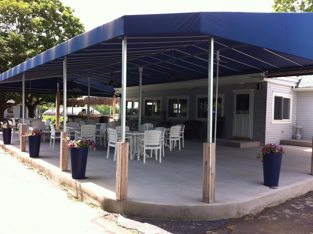 The Blue Inn At North Fork 이스트 마리온 외부 사진